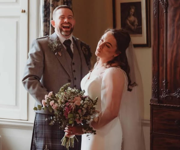 Wedding buttonholes and corsages by Thistle Du, Ayrshire